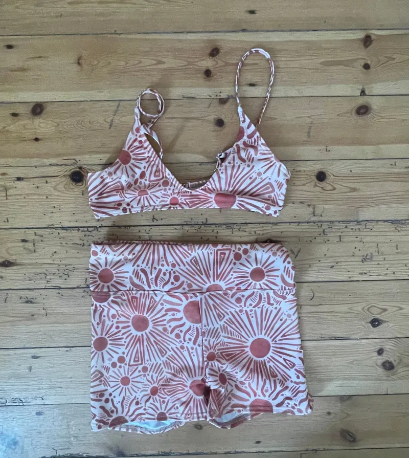 V-Shape Bralette Style Adjustable Spaghetti Strap Bikini Top - Image 2