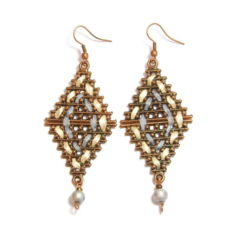 Diamond-shaped castings threaded with cream and blue/grey ribbon - ERGM01