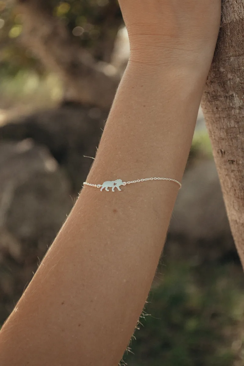 Lion with Heart Cutout Bracelet - Image 4