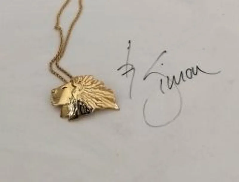 Lion head 9ct Gold - Image 1