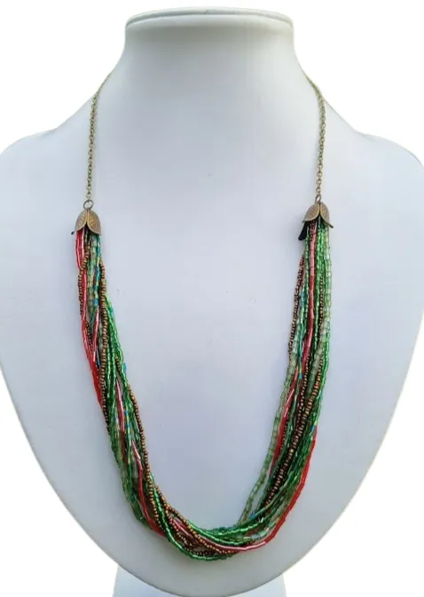 Green and red seed and bugle bead necklace - NWAL03