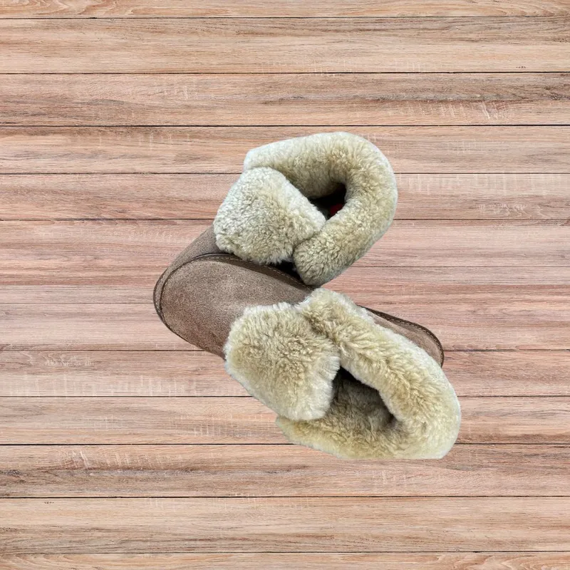 Fluffy Sheep Wool Suede Full Slippers - Image 2