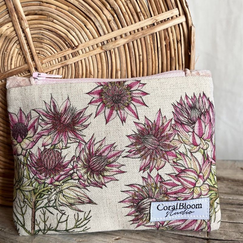 Serruria Zip Pouch