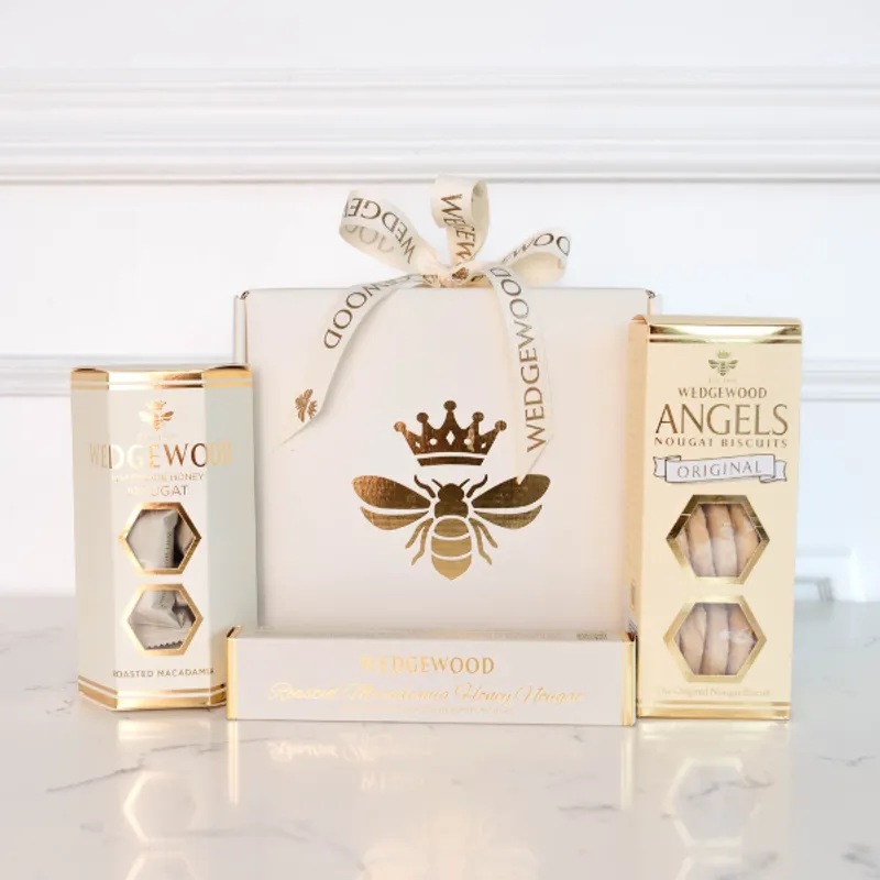 Wedgewood Classic Hamper - Cream - Image 1