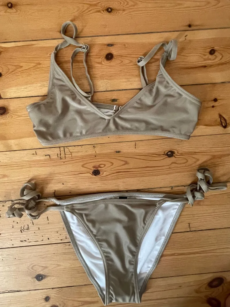 V-Shape Bralette Style Adjustable Spaghetti Strap Bikini Top - Image 1