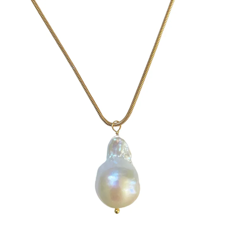 Goop Pearl Drop Necklace - Image 2