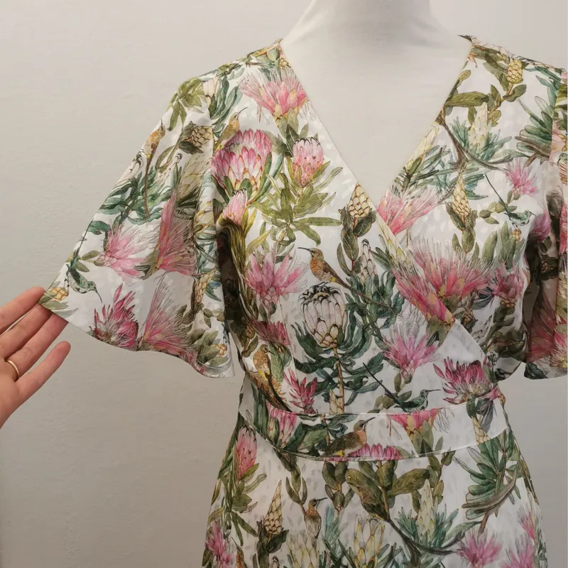 Wrap dress ~ Proteas - Image 2