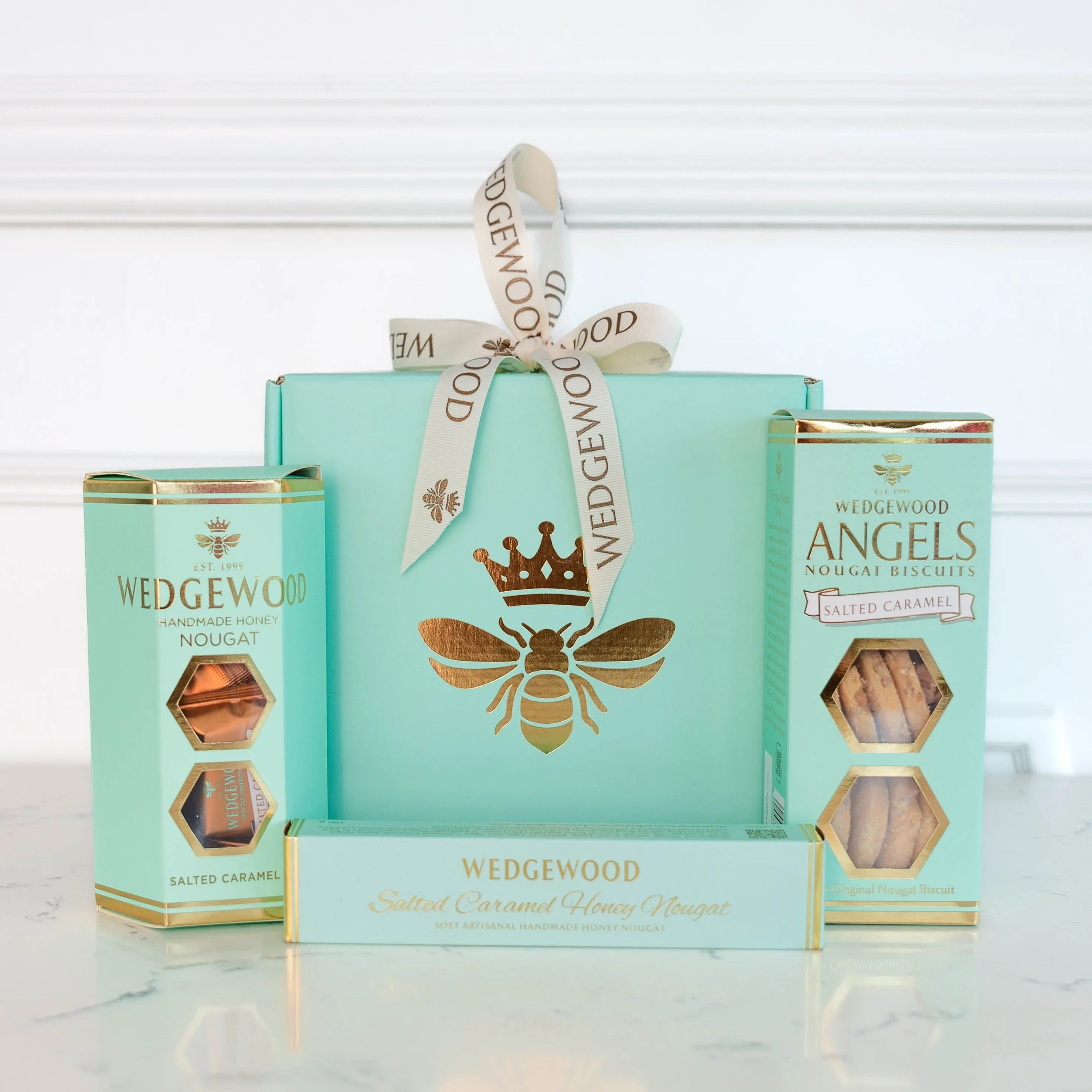 Wedgewood Classic Hamper - Teal (Next Day Delivery Product)