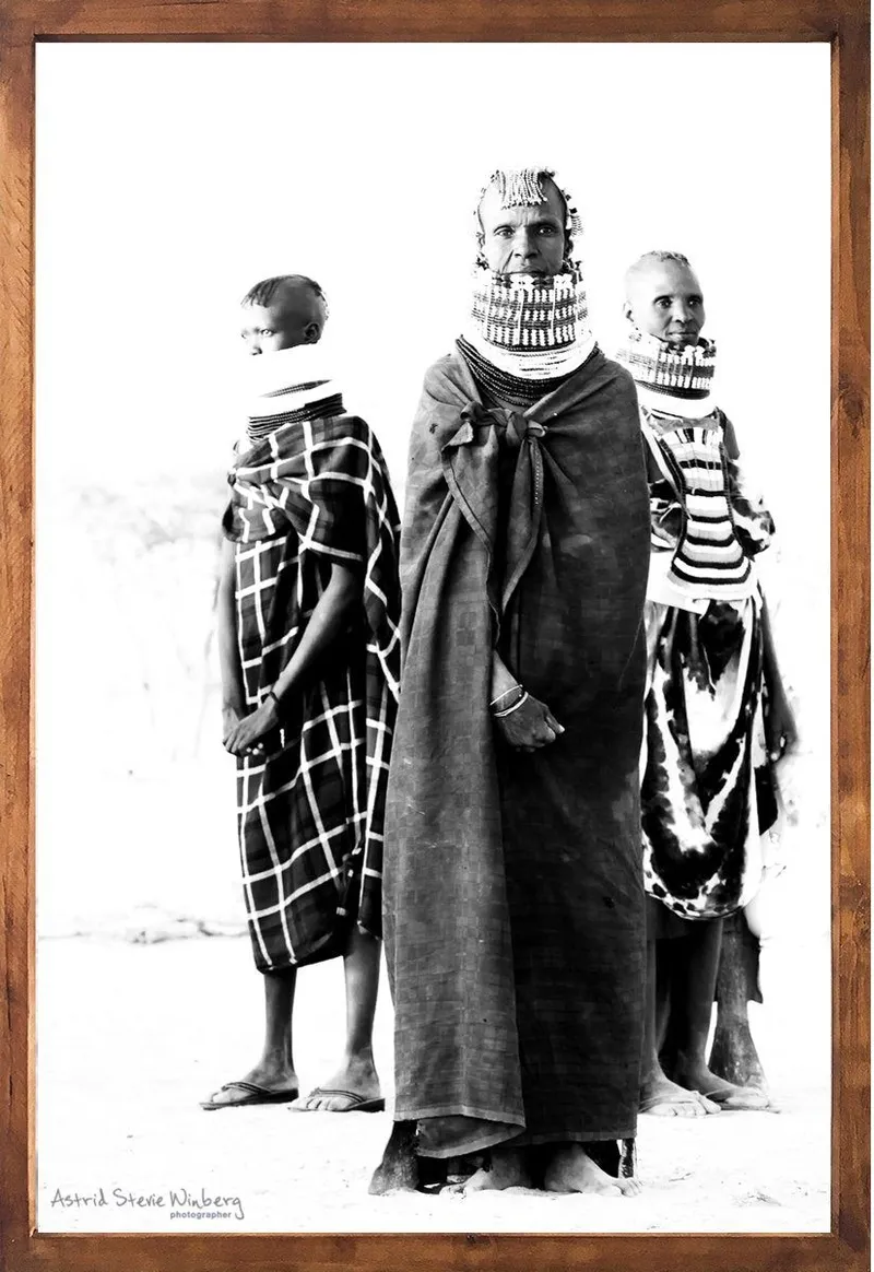 Turkana women silhouette set - Image 2