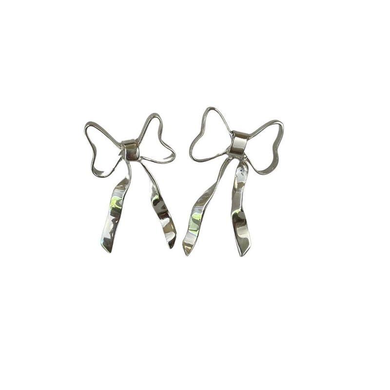 Donna Bow Earring