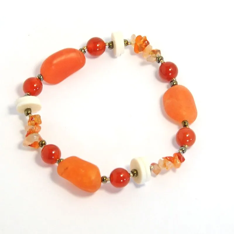 Carnelian bracelet with ostrich eggshell and Carnelian chips - BRM41