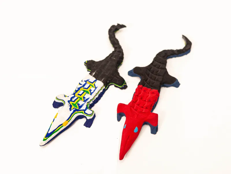 Crocodile Sculpture – Recycled Flip Flop Handmade African Art - Image 2
