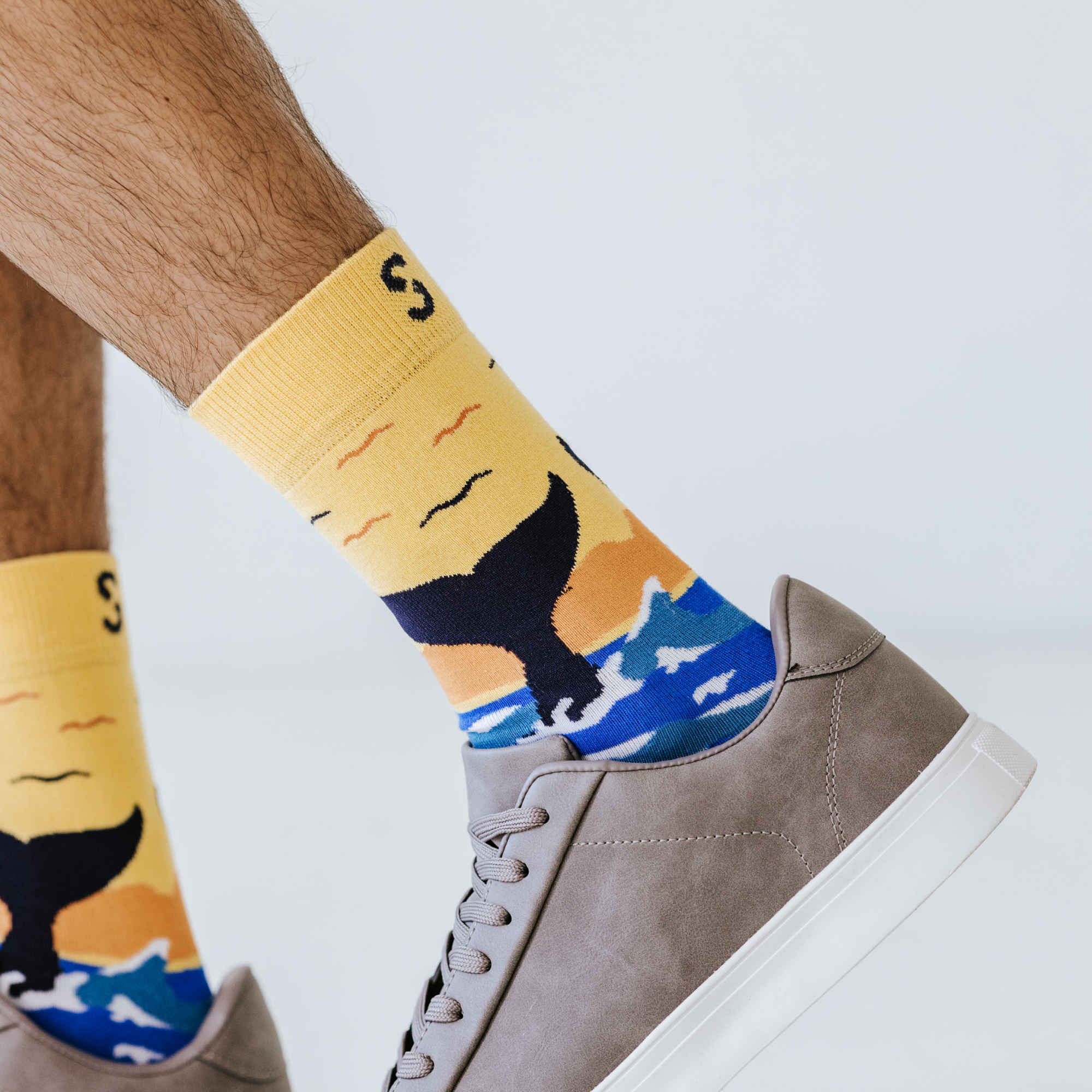 Makin' Waves Bamboo Socks