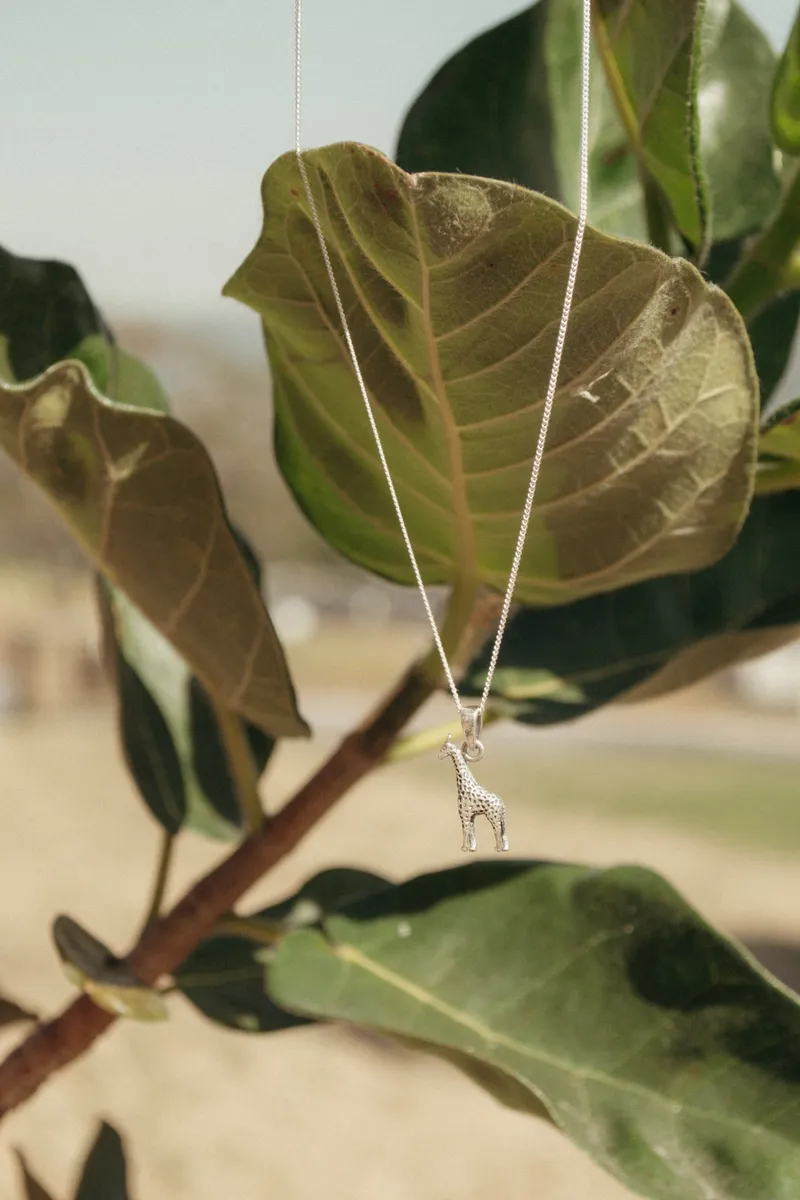Single Giraffe Pendant - Image 3
