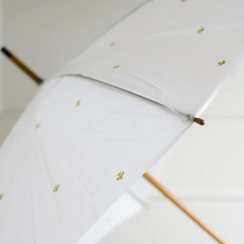 Wedgewood Bee insignia White Umbrella - Image 2