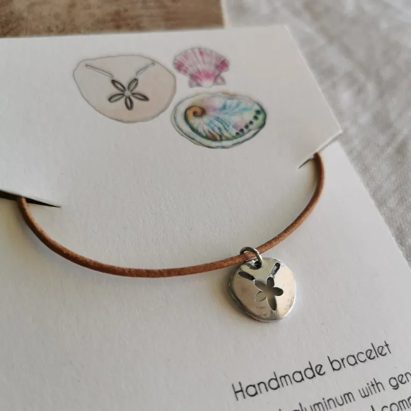 Pansy Shell Bracelet - Image 2