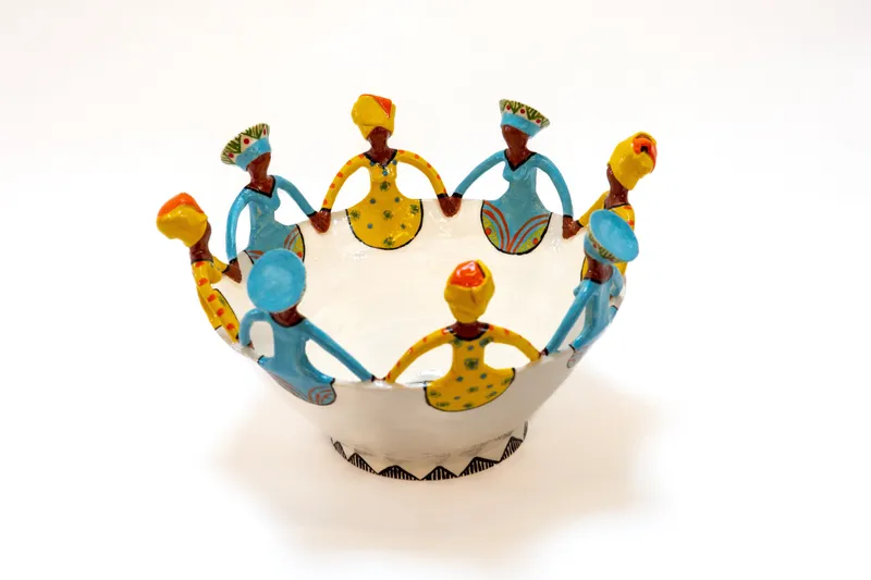 8Lady Women of Africa Ubuntu Bowl Zulu & Xhosa - Image 1