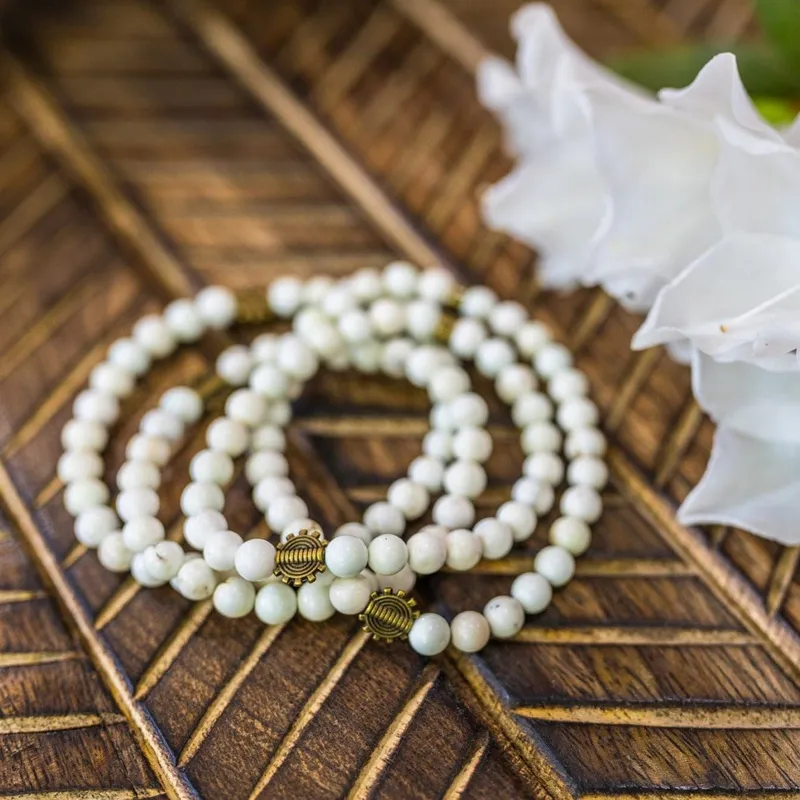 White Turquoise & Baoulé Charm Bracelet - Image 8