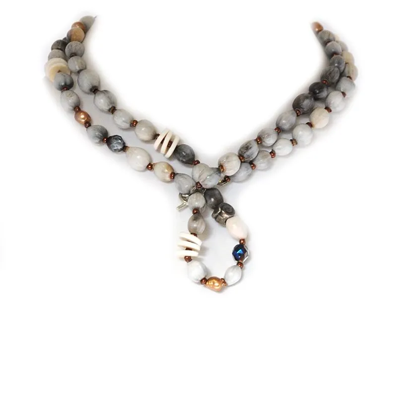 Grey Zulu "teething bead" necklace with freshwater pearls, facetted glass and metal beads - NWE90