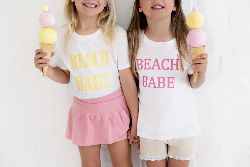 T-Shirt-Beach-Babe- Barbie Pink - Image 3
