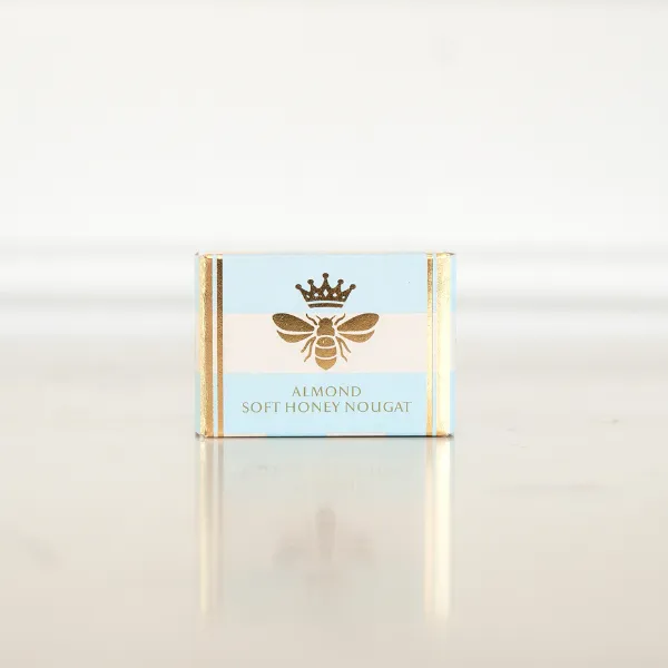 Almond – Mini Boxed Bar