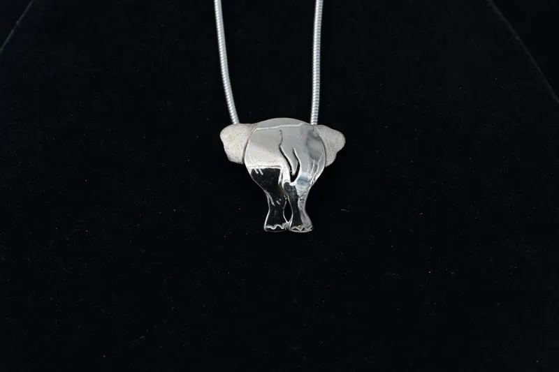 Ele Behind (s)Pendant in Sterling Silver - Image 3