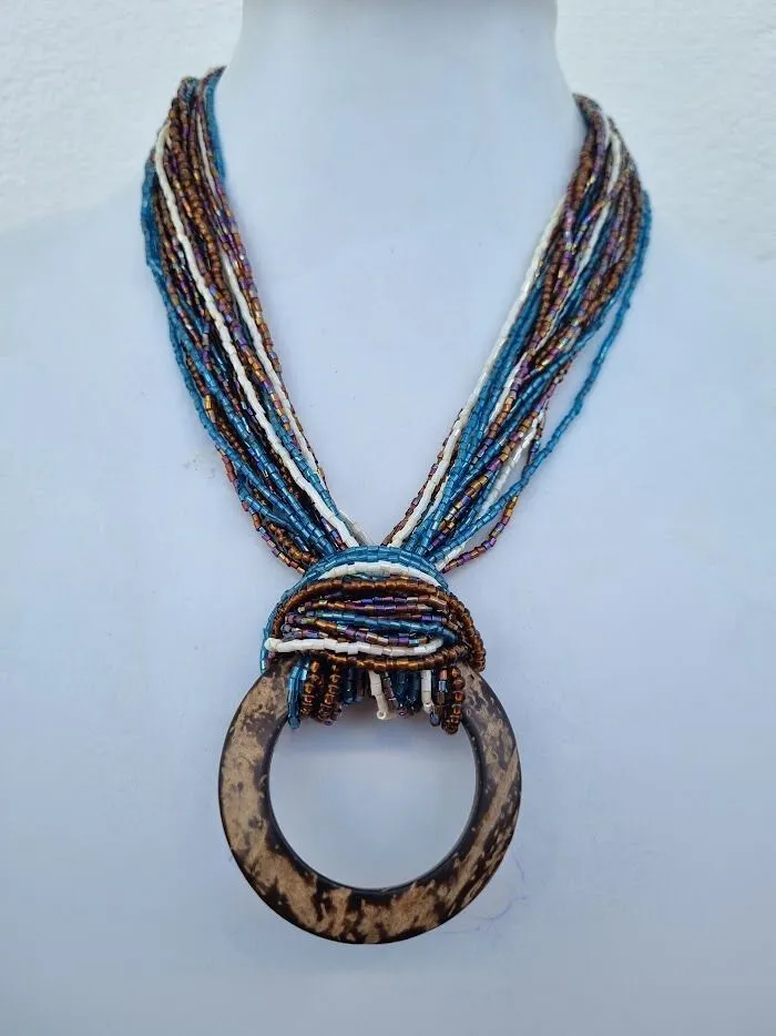 Earthy toned seed bead and coconut ring necklace - NWAS17