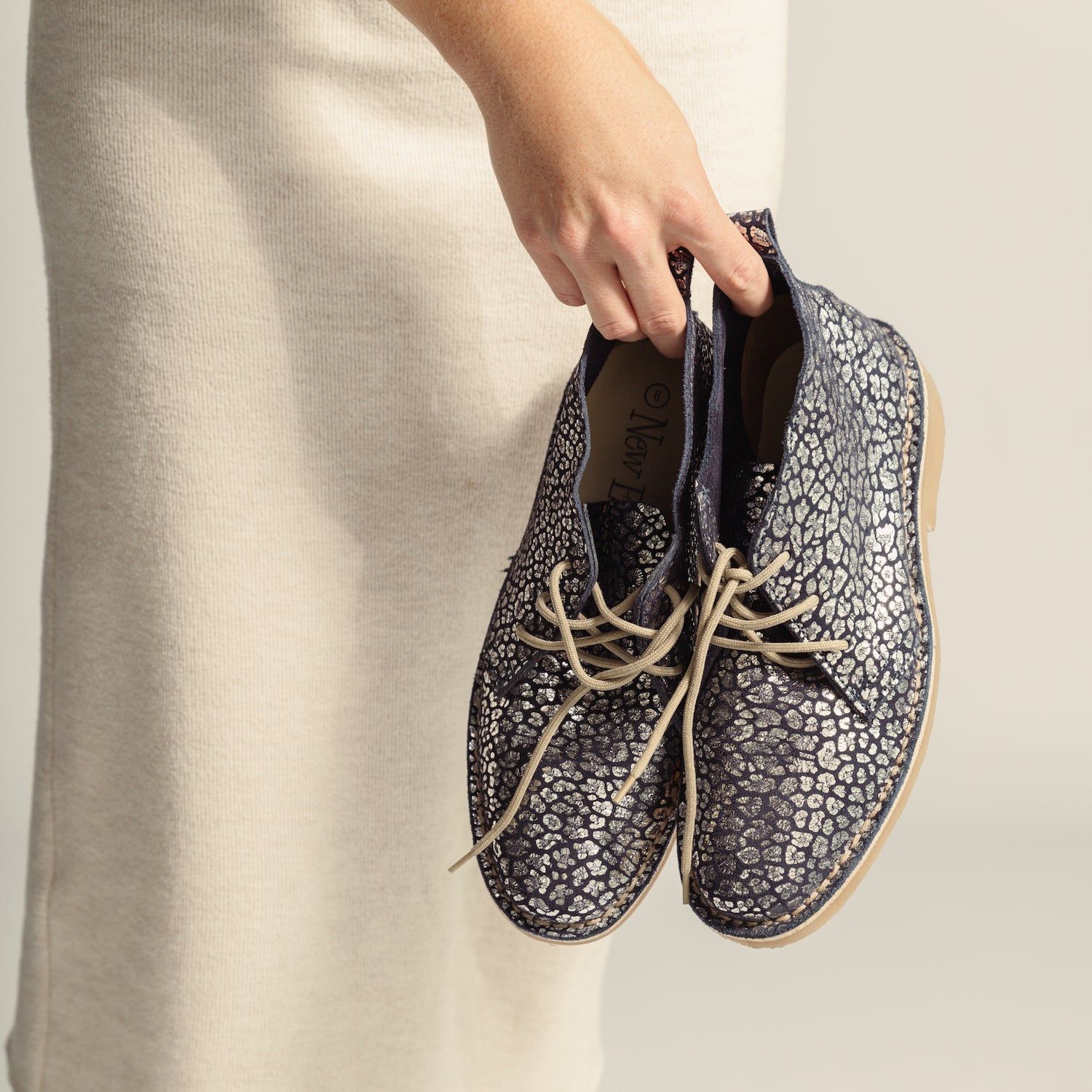 Midnight Blue Silver Leopard Vellie