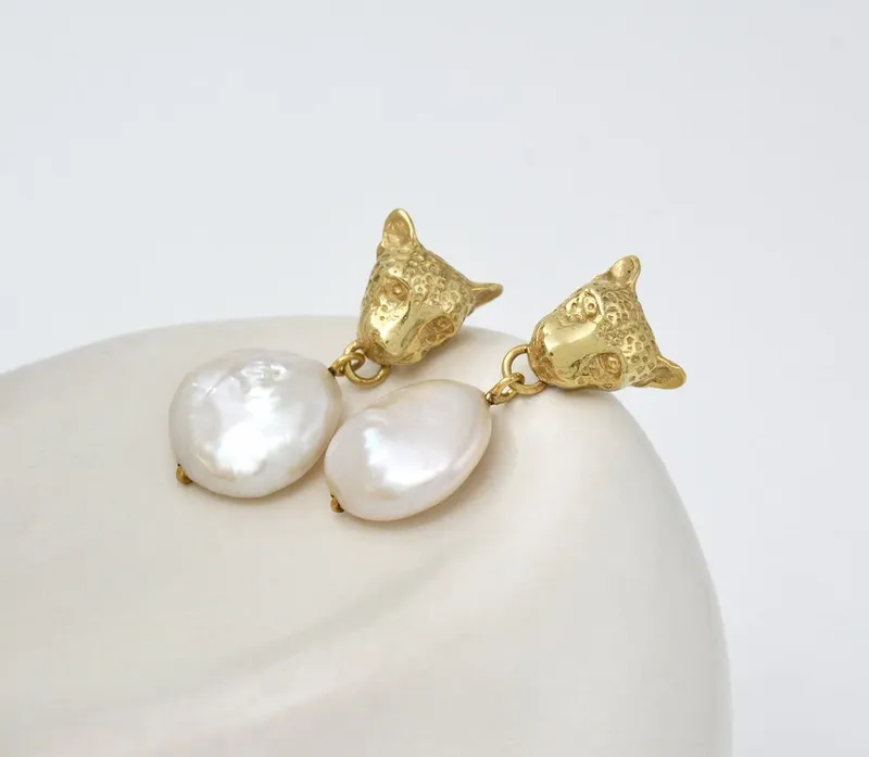 Ingwe Pearl Earrings - Image 2