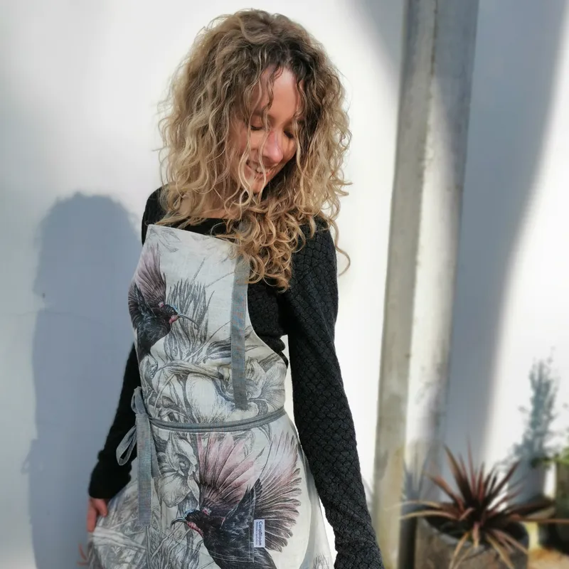 Amethyst Dream Linen Apron - Image 4