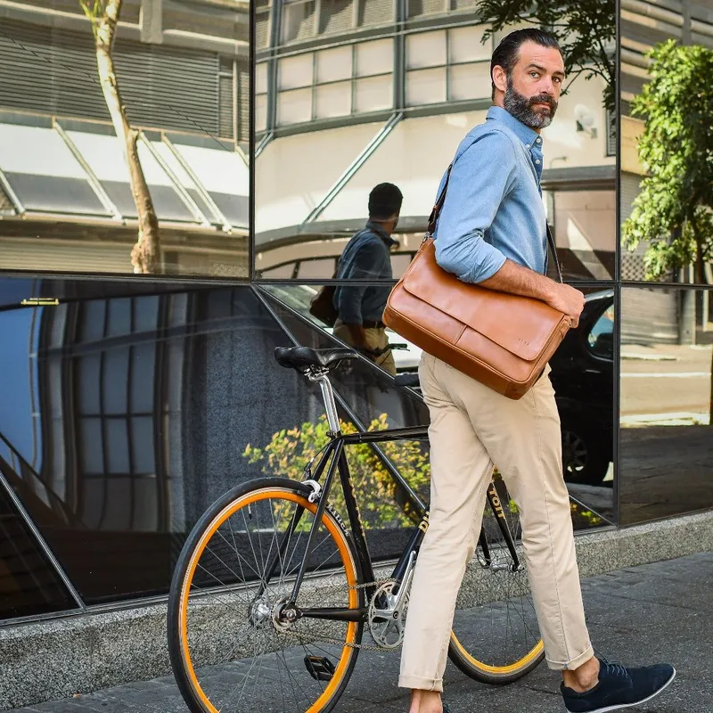 Cosmos 15" | Vintage | Laptop Bag - Image 6