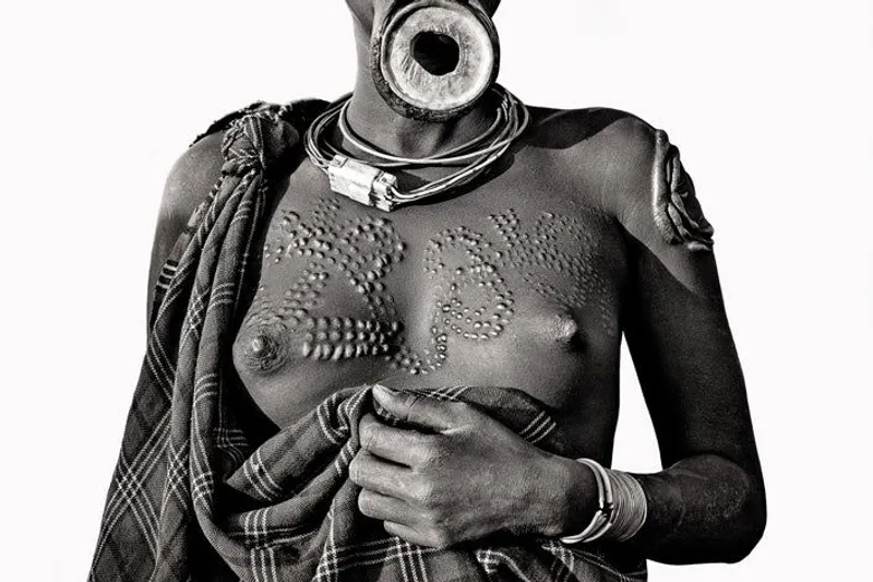 Suri Tribe Close - Image 2