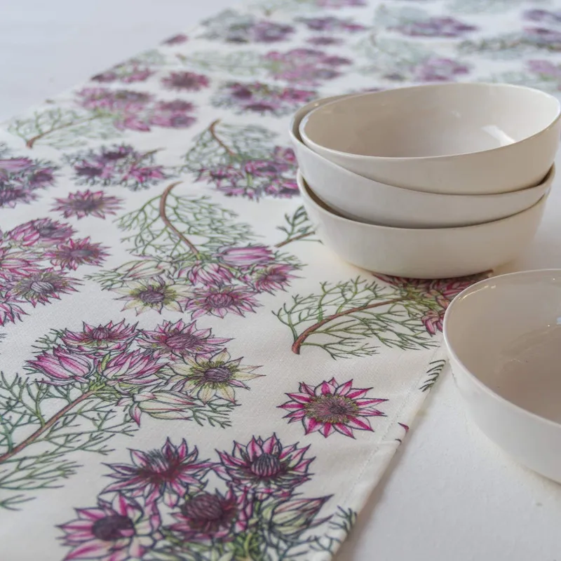 Serruria Splendor Table Runner - Image 2