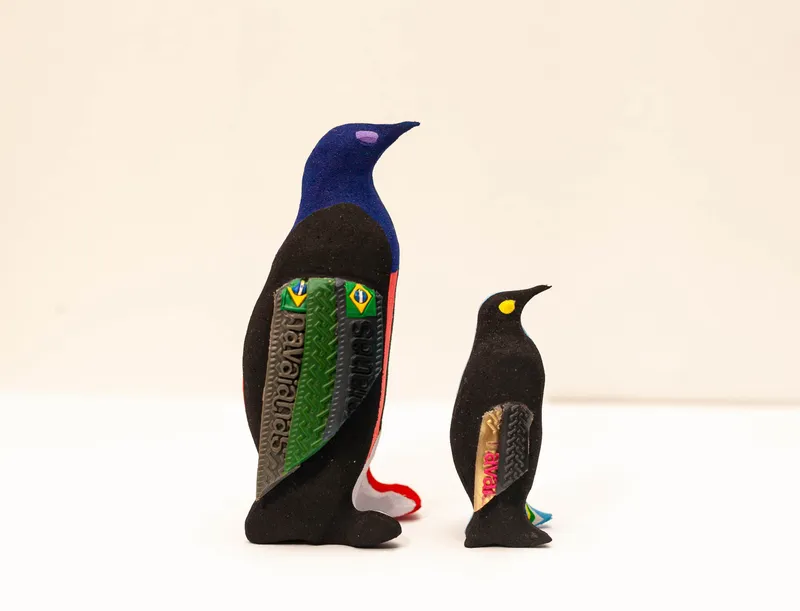 Penguin Sculpture – Mini Recycled Flip Flop Handmade Eco Art - Image 2