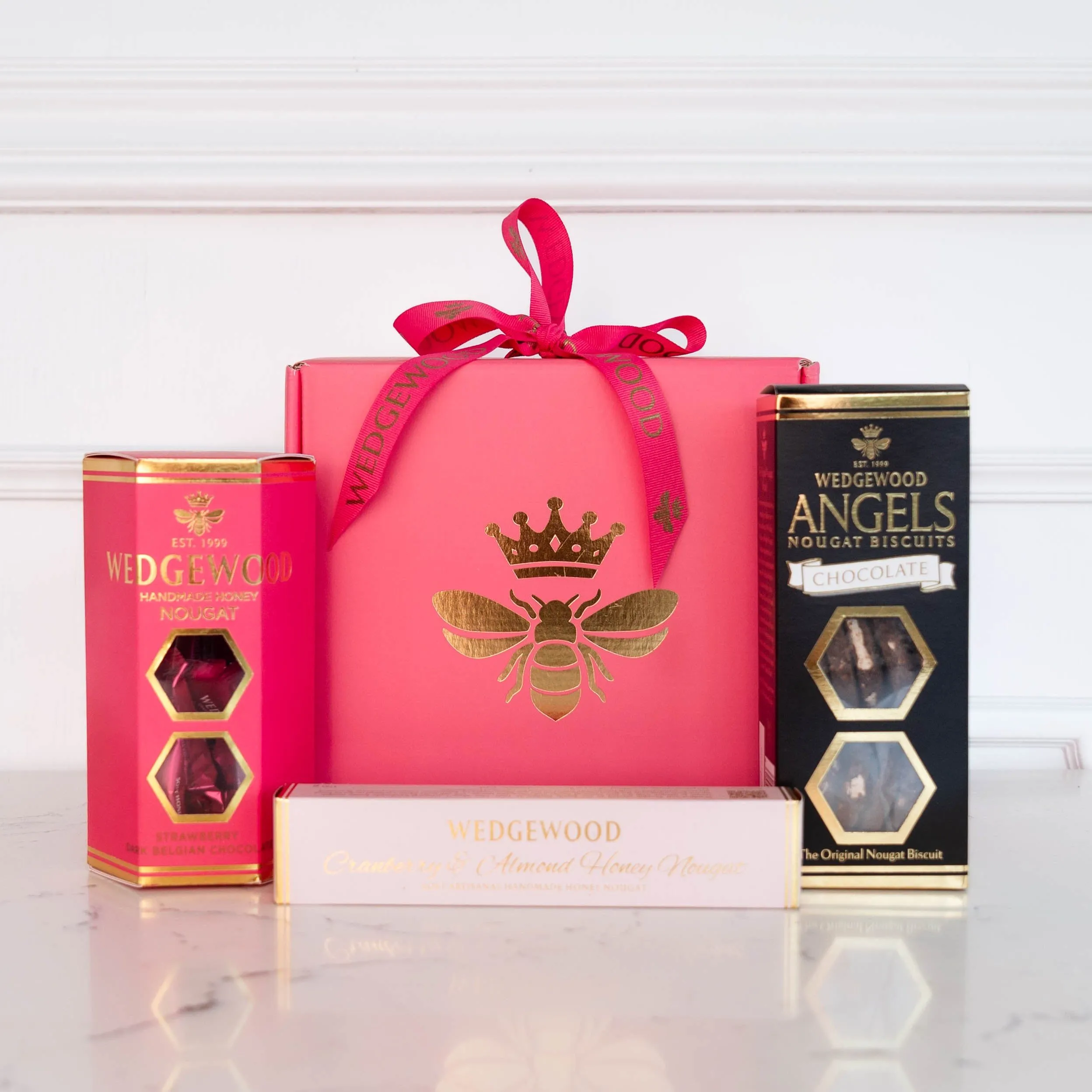 Wedgewood Classic Hamper - Dark Pink (Next Day Delivery Product)