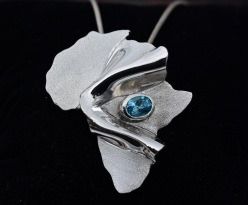 Africa Crinklecut London Blue Topaz