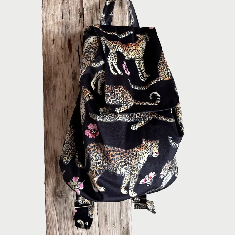 Leopards Velvet Backpack - Image 3