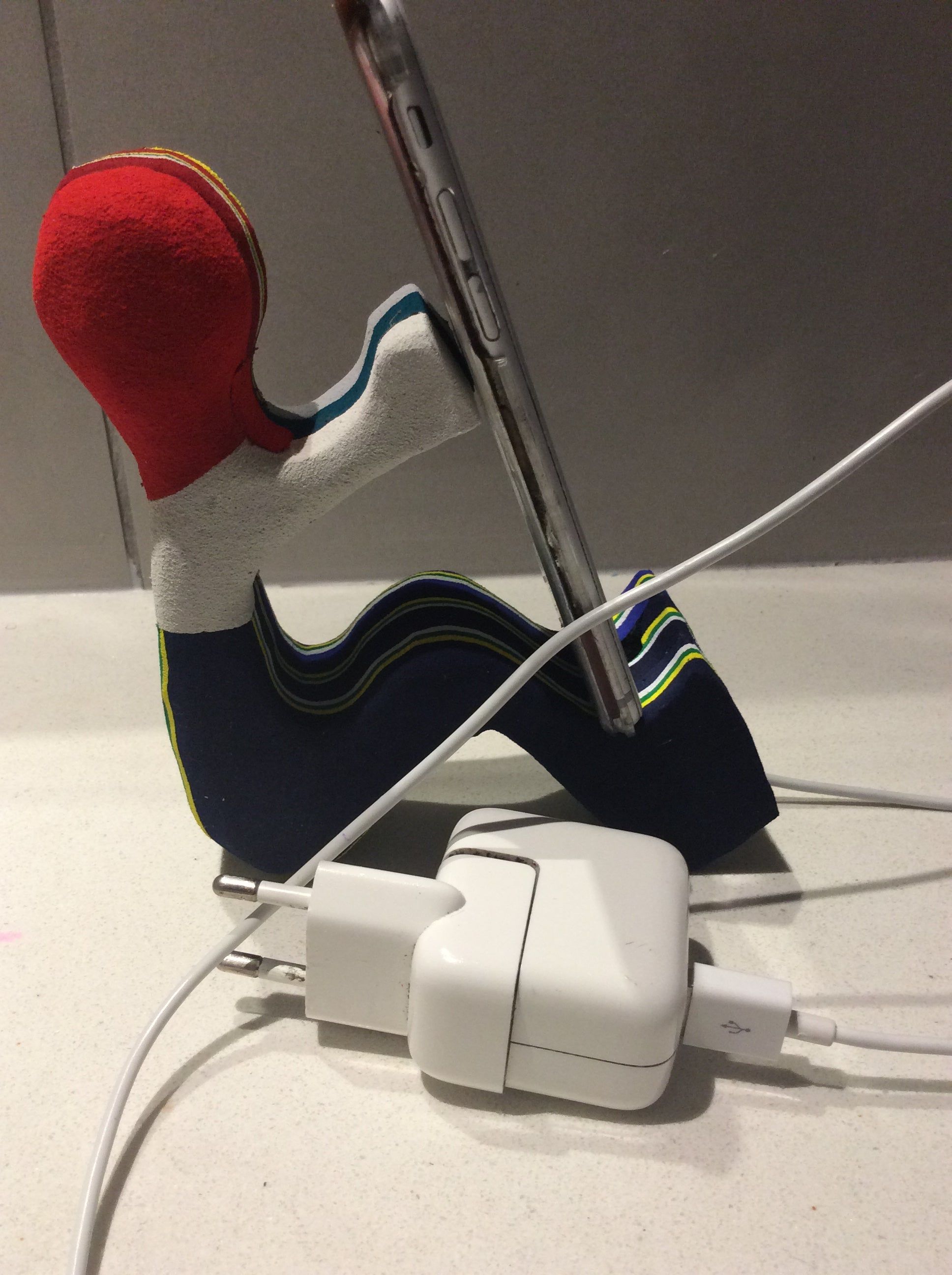 Figurine Phone holder