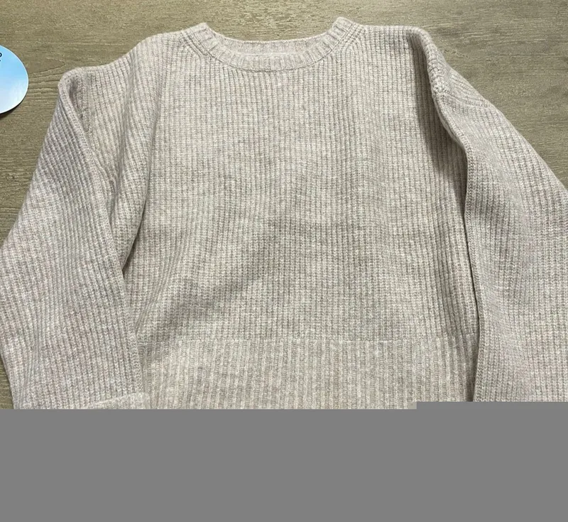 Liliana - Rib Knit Top with folded sleeve - Image 3