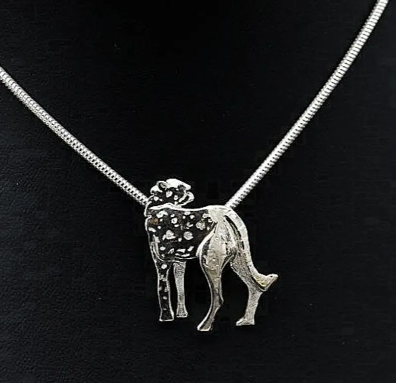 Cheetah Looking back Pendant in Sterling Silver - Image 1