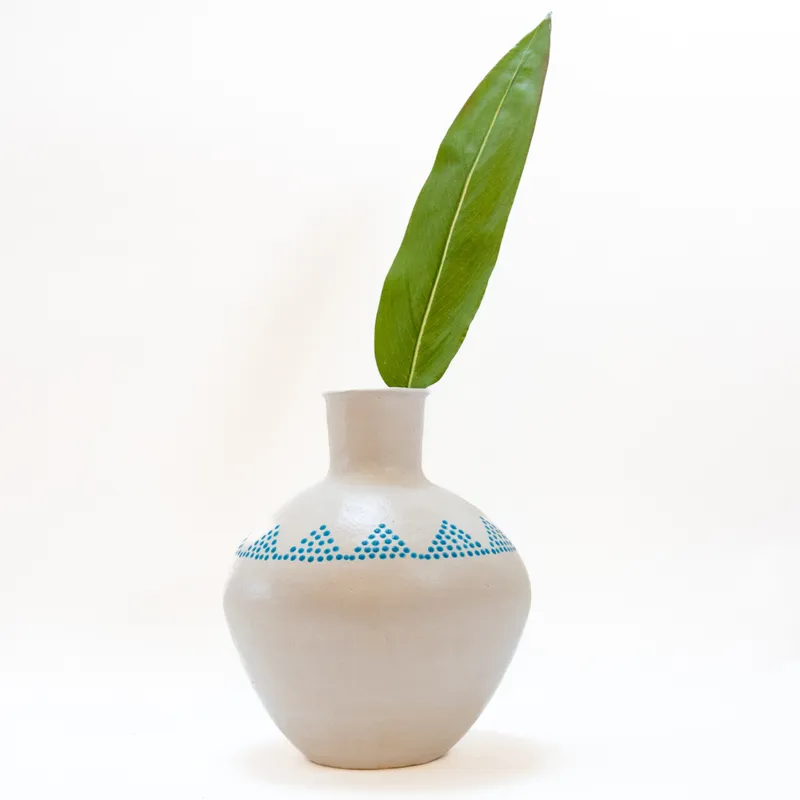 Coil Pot Stoneware - Image 1