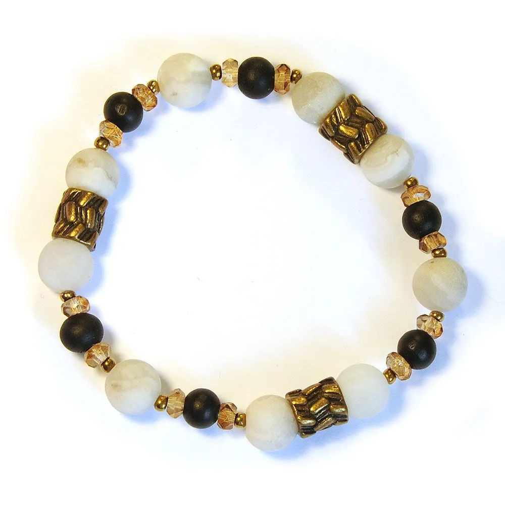 White  agate, wood, antique brass and glass bracelet - BRE181
