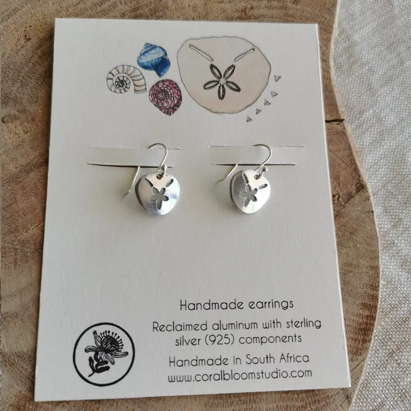 Pansy Shell Earrings - Image 3
