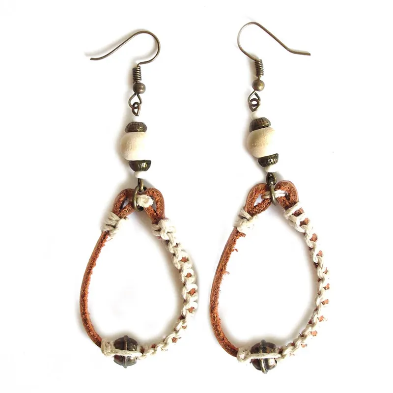 Tan leather and hemp macrame detail earrings with wood and antique brass - ERAS07 - Image 2