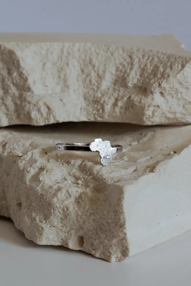 Africa Map, Decorated with CZ Simulated Diamond Ring - Image 2