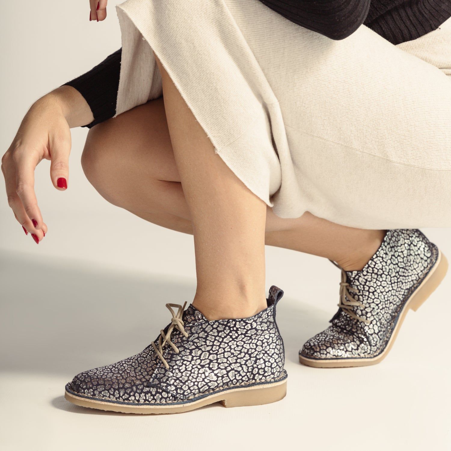 Midnight Blue Silver Leopard Vellie