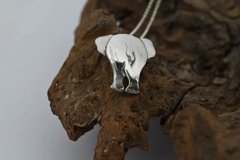 Ele Behind (s)Pendant in Sterling Silver - Image 2