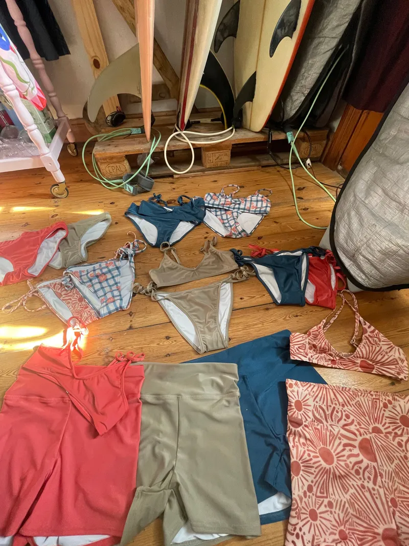 V-Shape Bralette Style Adjustable Spaghetti Strap Bikini Top - Image 4