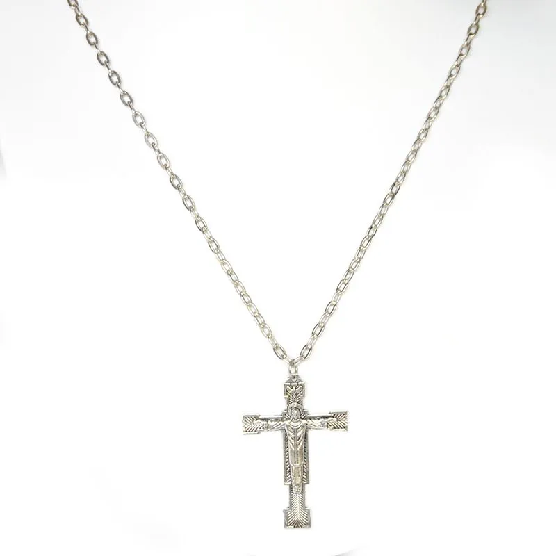 Large crucifix on chain - NWCH03
