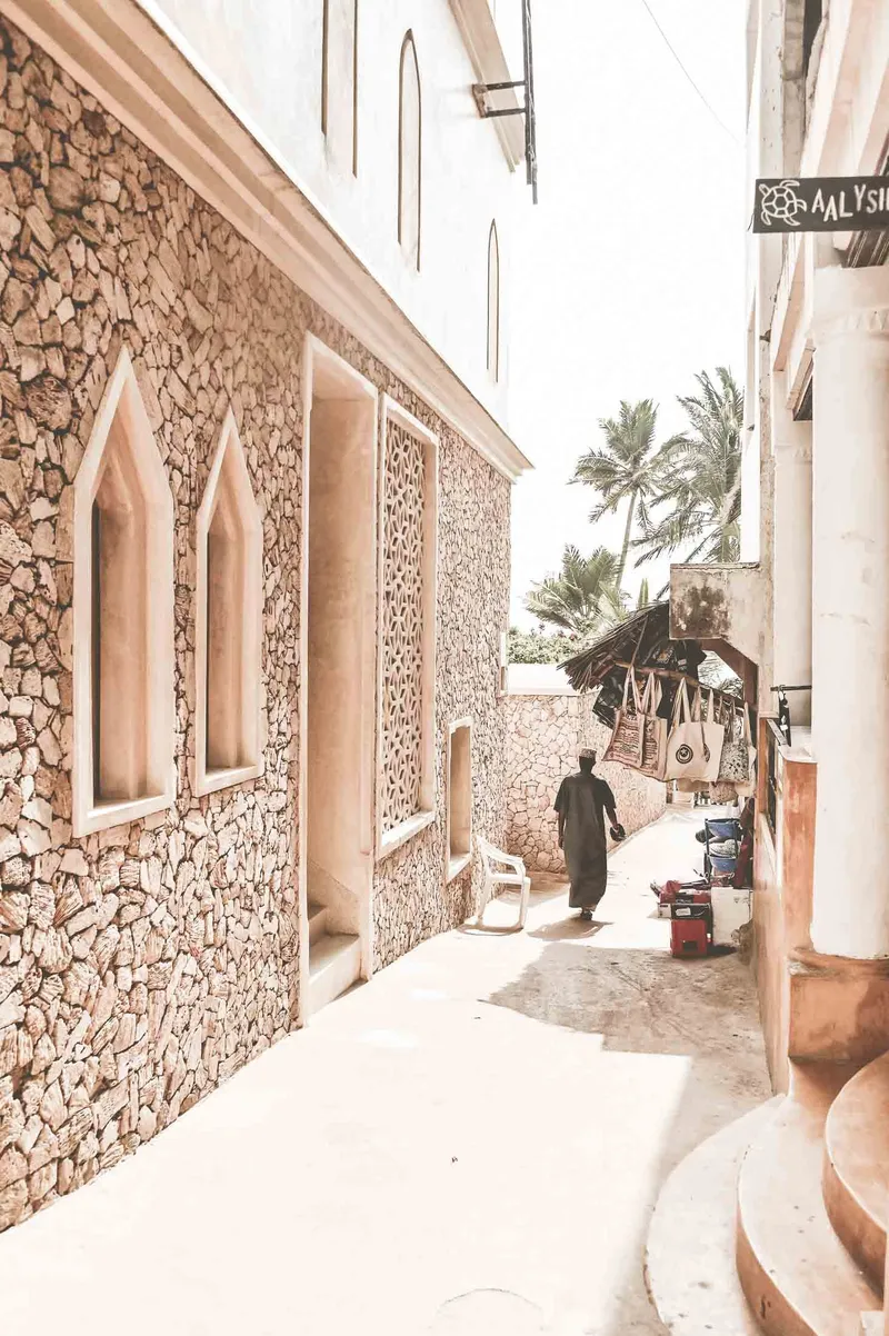 Light Street - Image 2